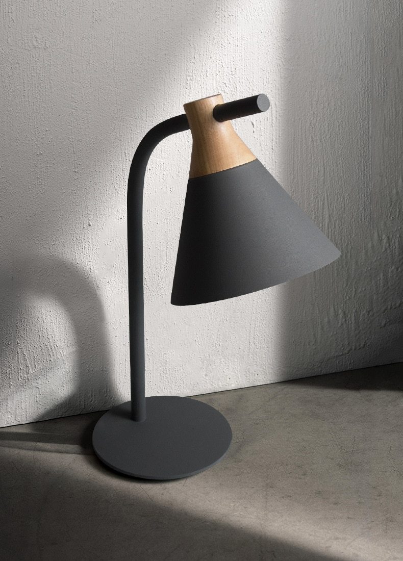 Patriam - Moderne Nordische Schreibtischlampe